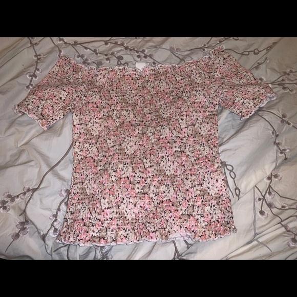 Cropped fitted off the shoulder floral top - Picture 2 of 4